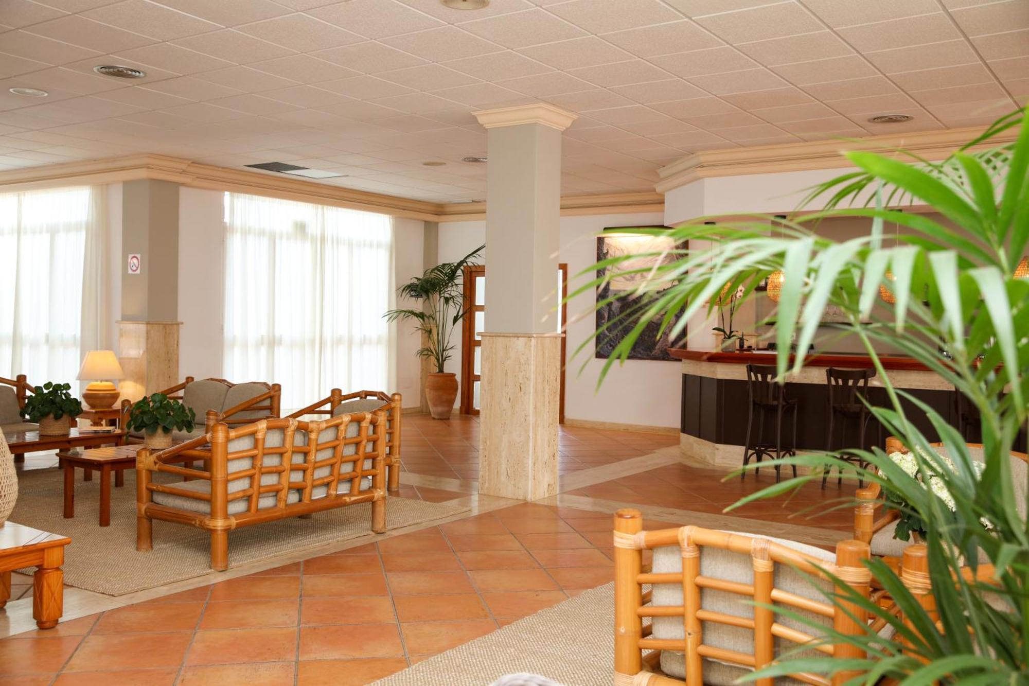 كالا ان بوسش Nuramar Aparthotel المظهر الخارجي الصورة