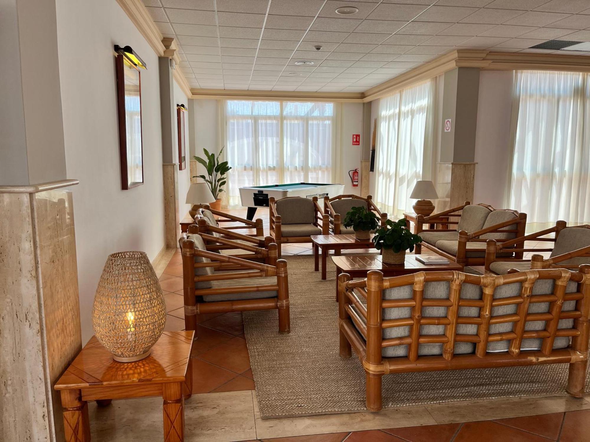 كالا ان بوسش Nuramar Aparthotel المظهر الخارجي الصورة