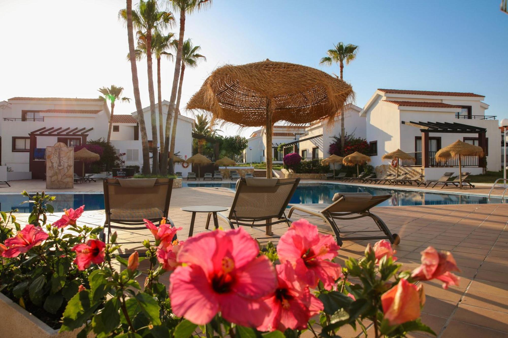 كالا ان بوسش Nuramar Aparthotel المظهر الخارجي الصورة