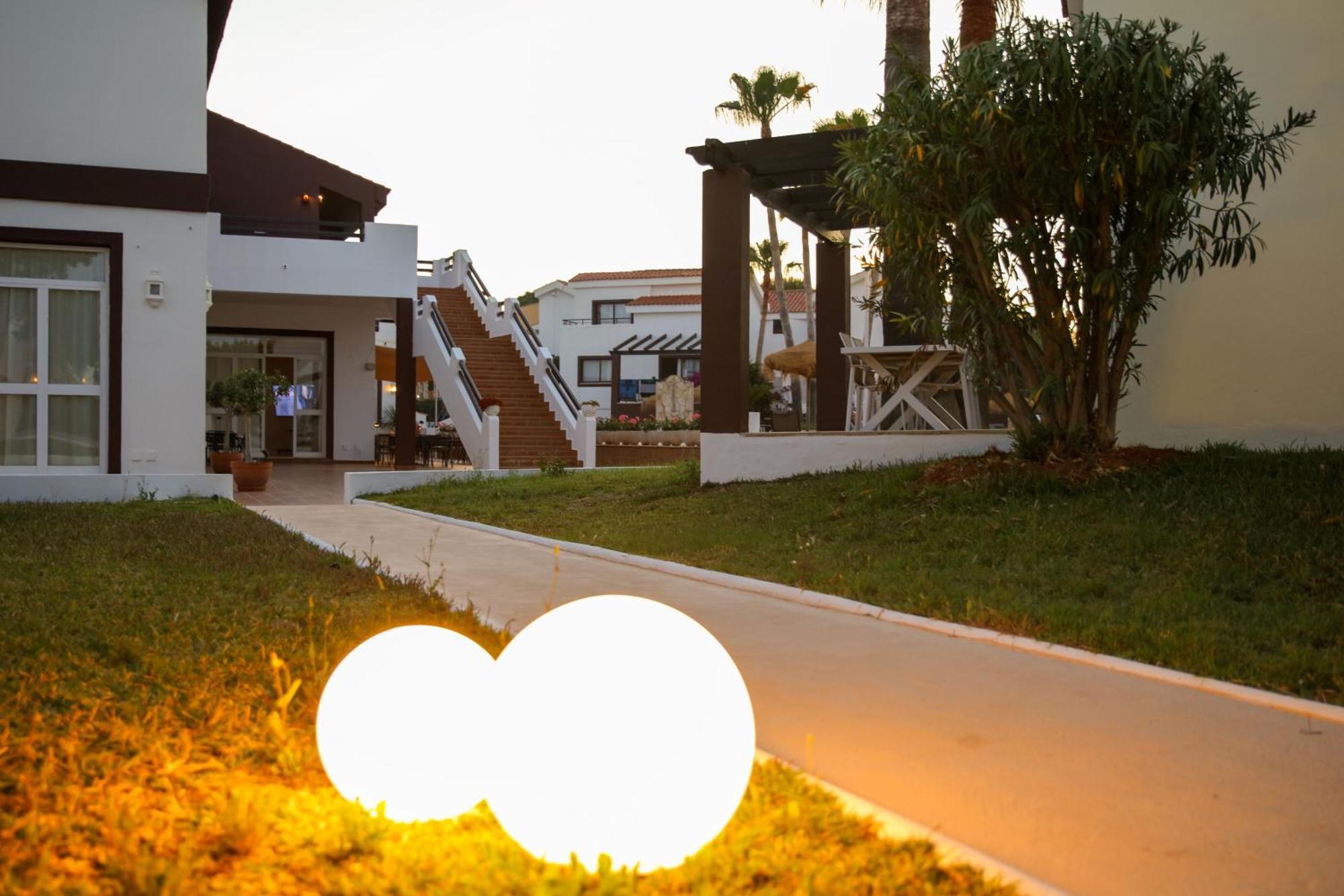 كالا ان بوسش Nuramar Aparthotel المظهر الخارجي الصورة